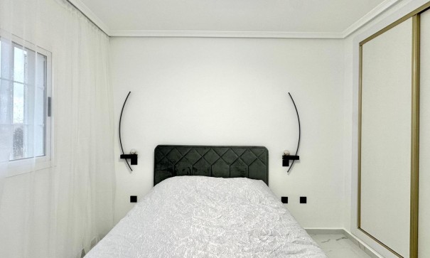 Videresalg - Lejlighed lejlighed -
Orihuela Costa - Playa Flamenca Norte