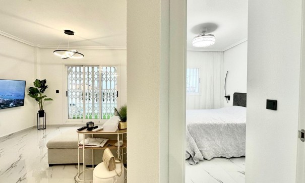 Videresalg - Lejlighed lejlighed -
Orihuela Costa - Playa Flamenca Norte