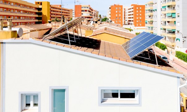 Återförsäljning - Radhus -
Torrevieja - Punta prima