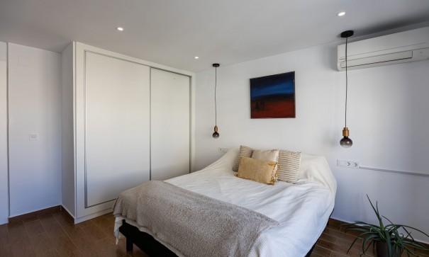 Sprzedaż - Dom miejski -
Torrevieja