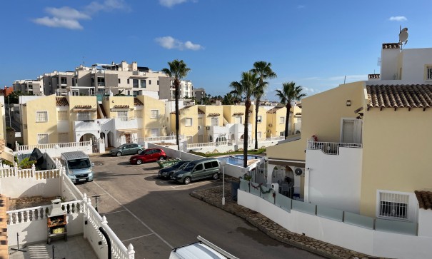 Herverkoop - Halfvrijstaande villa -
Villamartín - Panorama Golf