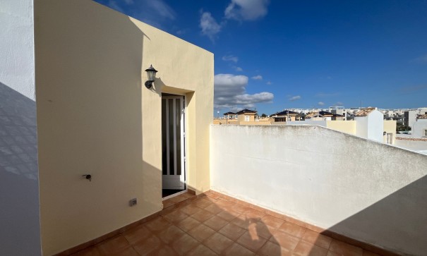 Herverkoop - Halfvrijstaande villa -
Villamartín - Panorama Golf