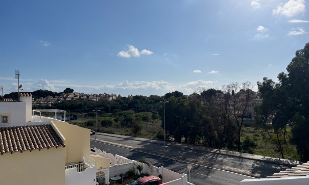 Herverkoop - Halfvrijstaande villa -
Villamartín - Panorama Golf
