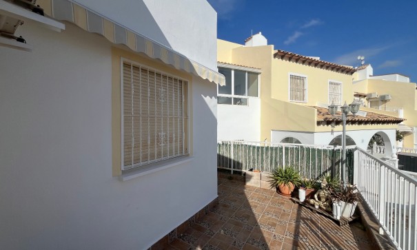 Herverkoop - Halfvrijstaande villa -
Villamartín - Panorama Golf