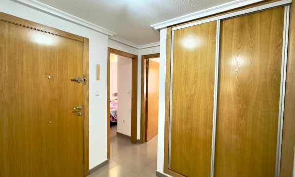 Herverkoop - Apartement Flat -
Torrevieja - torrevieja