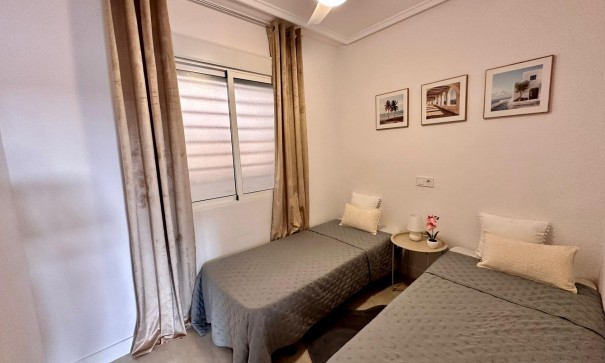 Herverkoop - Apartement Flat -
Torrevieja - Centro