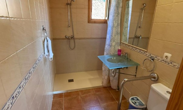 Videresalg -  -
Aledo