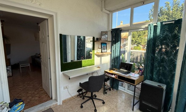 Sprzedaż - Willa w zabudowie bliźniaczej -
Torre de la Horadada