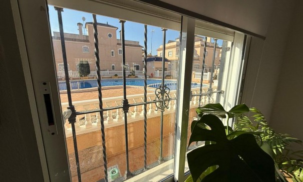 Sprzedaż - Willa w zabudowie bliźniaczej -
Torre de la Horadada