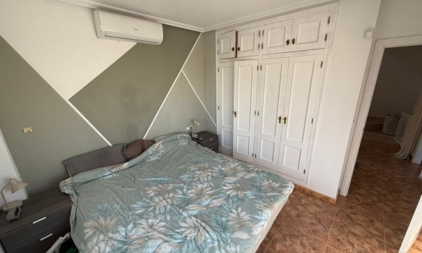 Sprzedaż - Willa w zabudowie bliźniaczej -
Torre de la Horadada