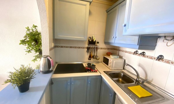 Återförsäljning - Lägenhet lägenhet -
Torrevieja - Estacion de autobuses