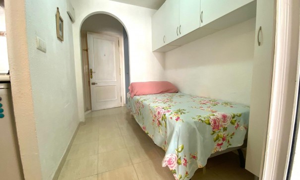 Återförsäljning - Lägenhet lägenhet -
Torrevieja - Estacion de autobuses