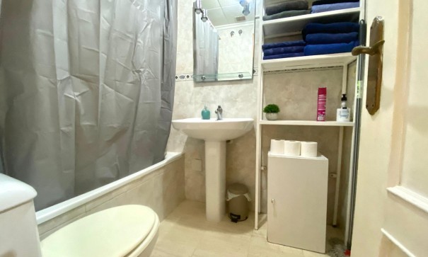 Återförsäljning - Lägenhet lägenhet -
Torrevieja - Estacion de autobuses