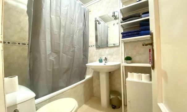 Återförsäljning - Lägenhet lägenhet -
Torrevieja - Estacion de autobuses