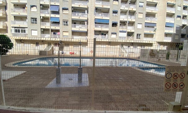 Återförsäljning - Lägenhet lägenhet -
Torrevieja - Estacion de autobuses