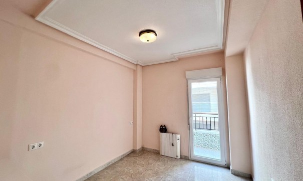 Videresalg - Lejlighed lejlighed -
Torrevieja - Paseo maritimo