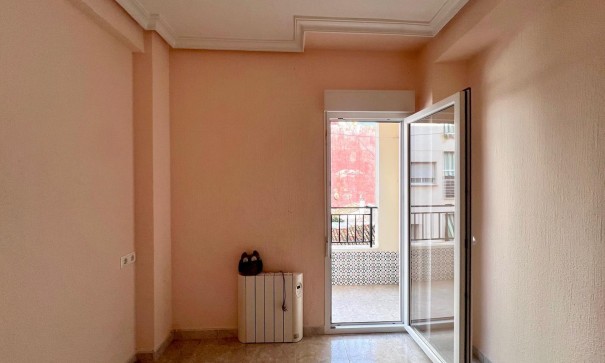 Videresalg - Lejlighed lejlighed -
Torrevieja - Paseo maritimo