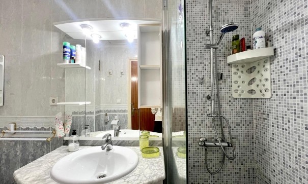 Videresalg - Lejlighed lejlighed -
Torrevieja - Paseo maritimo