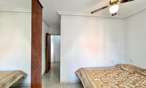 Videresalg - Lejlighed lejlighed -
Torrevieja - Paseo maritimo