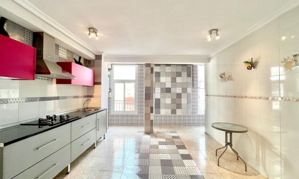 Videresalg - Lejlighed lejlighed -
Torrevieja - Paseo maritimo