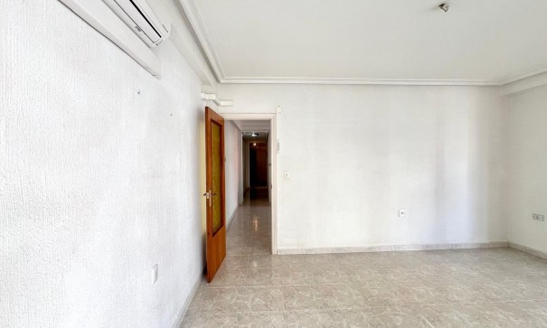 Videresalg - Lejlighed lejlighed -
Torrevieja - Paseo maritimo