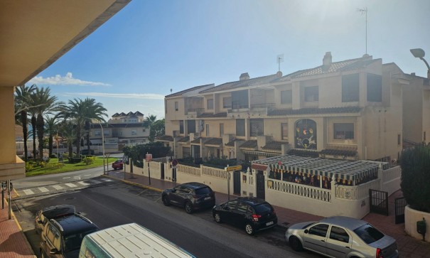 Venta - Apartamento piso -
Guardamar del Segura - Playa