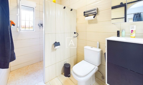 Videresalg - Fritliggende villa -
Pinar de Campoverde