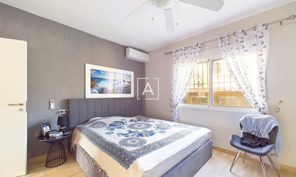 Videresalg - Fritliggende villa -
Pinar de Campoverde