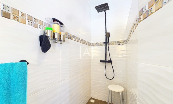 Videresalg - Fritliggende villa -
Pinar de Campoverde