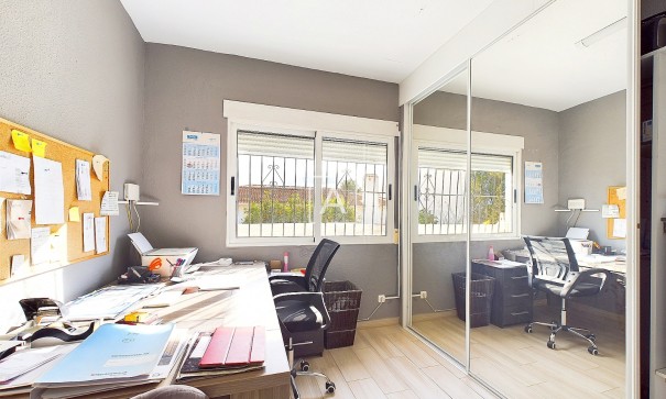 Videresalg - Fritliggende villa -
Pinar de Campoverde