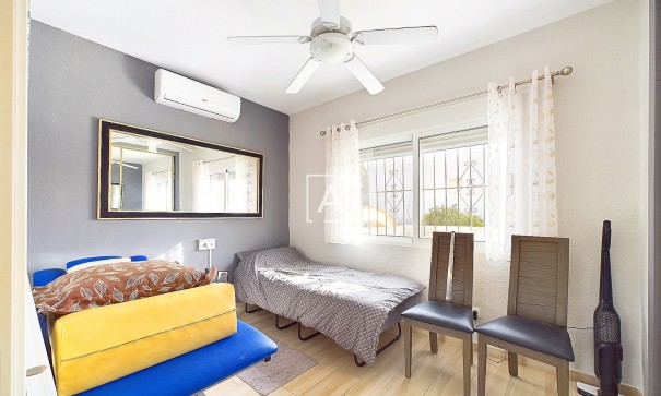 Videresalg - Fritliggende villa -
Pinar de Campoverde