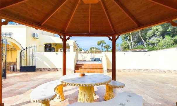 Videresalg - Fritliggende villa -
Pinar de Campoverde