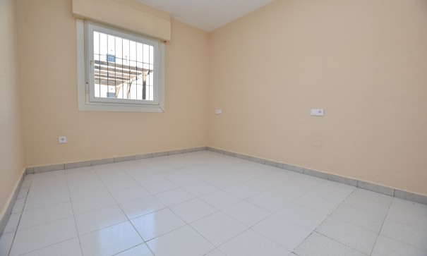 Venta - Chalet Independiente -
Torrevieja - Lago Jardín II