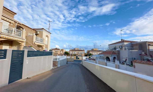 Videresalg - Lejlighed lejlighed -
Torrevieja - Torreblanca