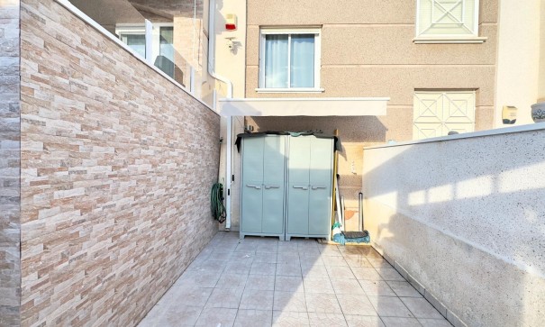 Videresalg - Lejlighed lejlighed -
Torrevieja - Torreblanca