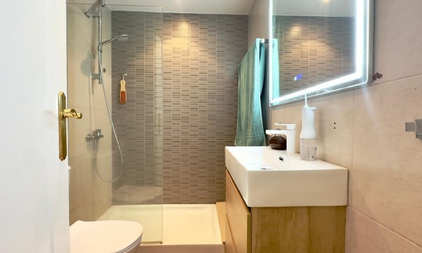 Videresalg - Lejlighed lejlighed -
Torrevieja - Torreblanca