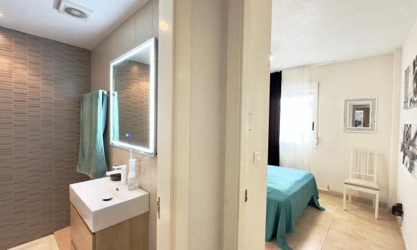 Videresalg - Lejlighed lejlighed -
Torrevieja - Torreblanca