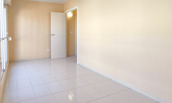 Sale - Apartment Flat -
Torrevieja - Lago jardin