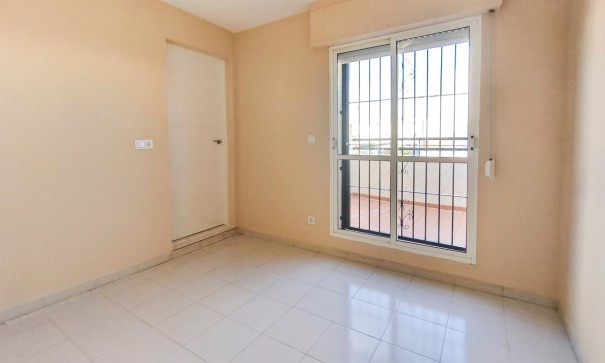 Sale - Apartment Flat -
Torrevieja - Lago jardin