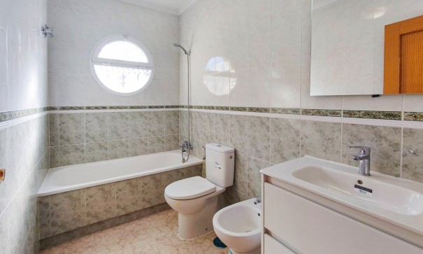 Revente - Appartement -
Orihuela Costa - Los Altos