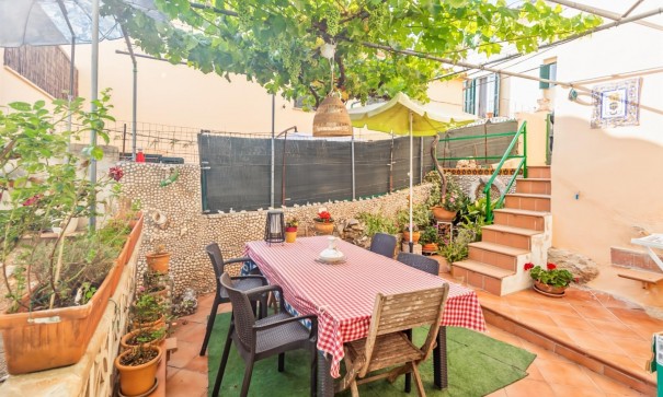 Återförsäljning - Radhus -
ANDRATX