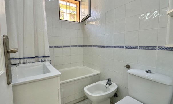 Venta - Apartamento piso -
Orihuela Costa - Playa Flamenca