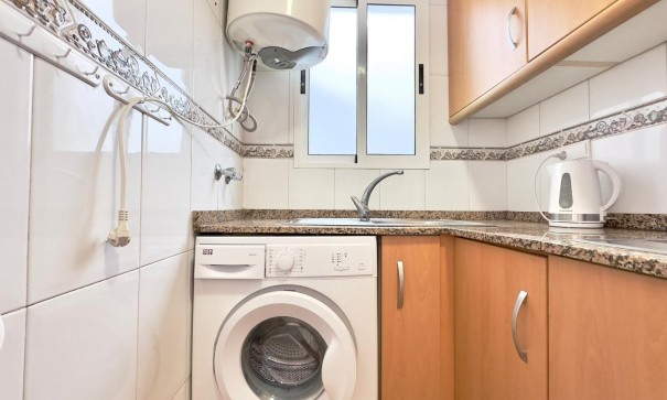 Sprzedaż - Apartament mieszkanie -
Torrevieja - Centro