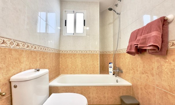 Sprzedaż - Apartament mieszkanie -
Torrevieja - Centro