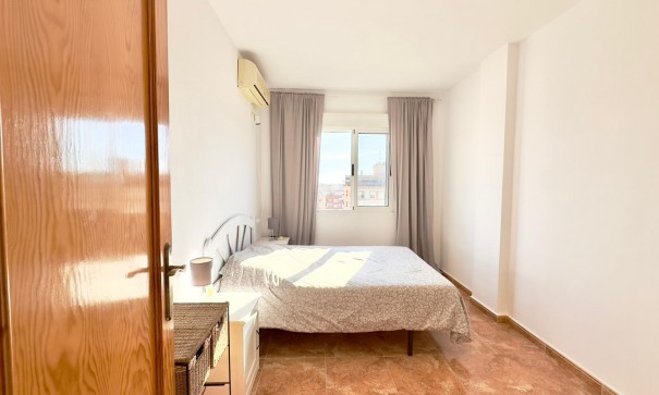 Sprzedaż - Apartament mieszkanie -
Torrevieja - Centro