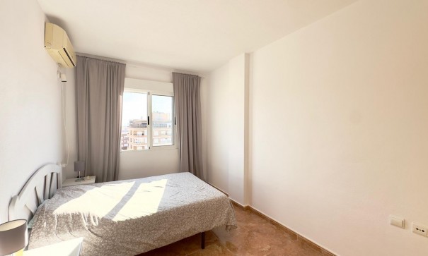 Sprzedaż - Apartament mieszkanie -
Torrevieja - Centro