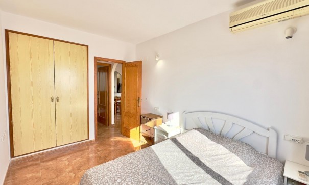 Sprzedaż - Apartament mieszkanie -
Torrevieja - Centro