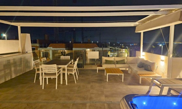 Sprzedaż - Apartament mieszkanie -
San Miguel de Salinas