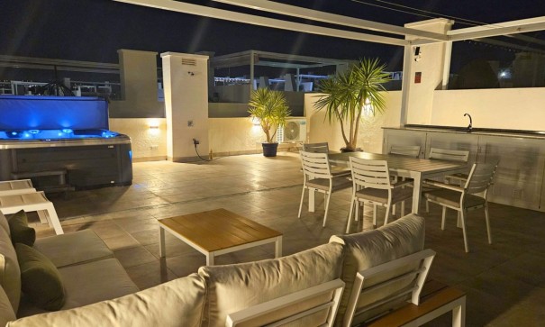 Sprzedaż - Apartament mieszkanie -
San Miguel de Salinas