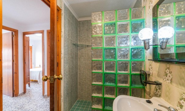 Videresalg - Lejlighed lejlighed -
Torrevieja - Playa de los Naufragos